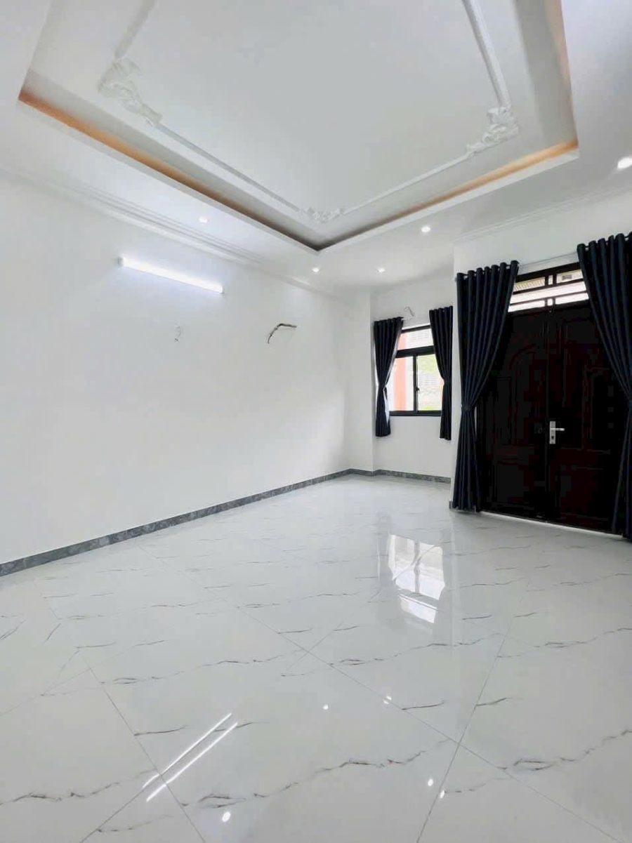Nhà đẹp Hưng Phú gần Trường Trần Đại Nghĩa